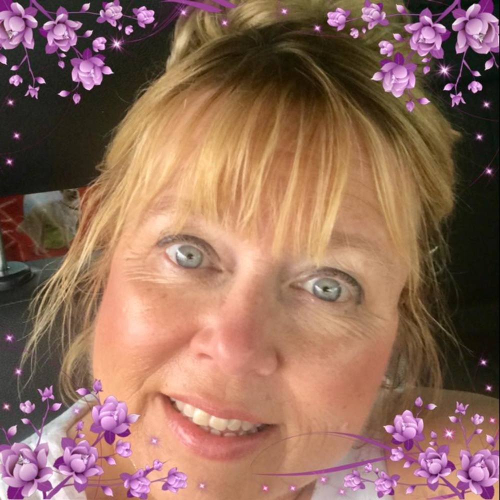 Meet your Posher, Connie